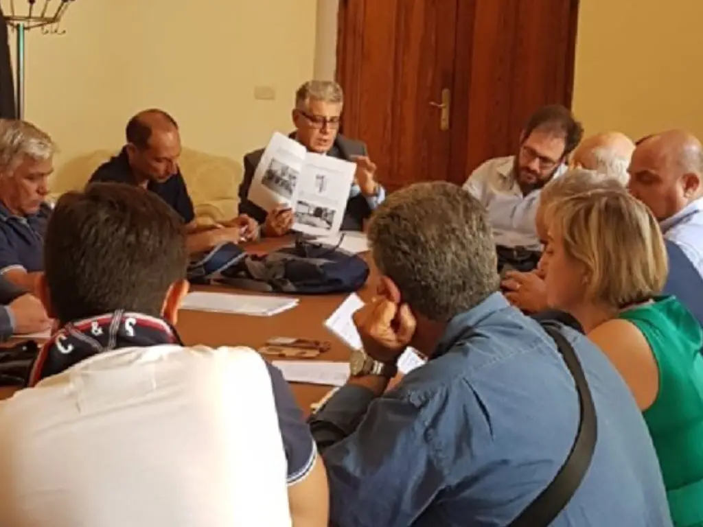 Rifiuti, Pizzimenti \"striglia\" Falcomatà: «Degrado diffuso in città»