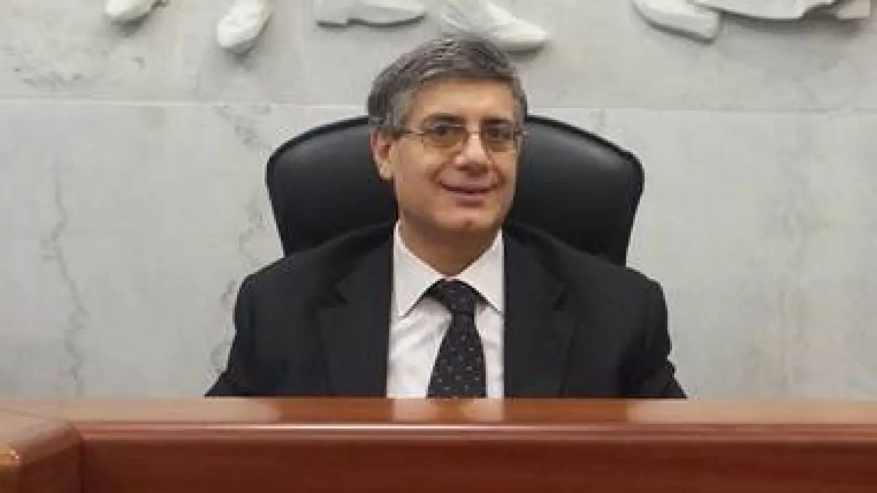 Pizzimenti attacca il sindaco. «Chieda scusa alla Città»
