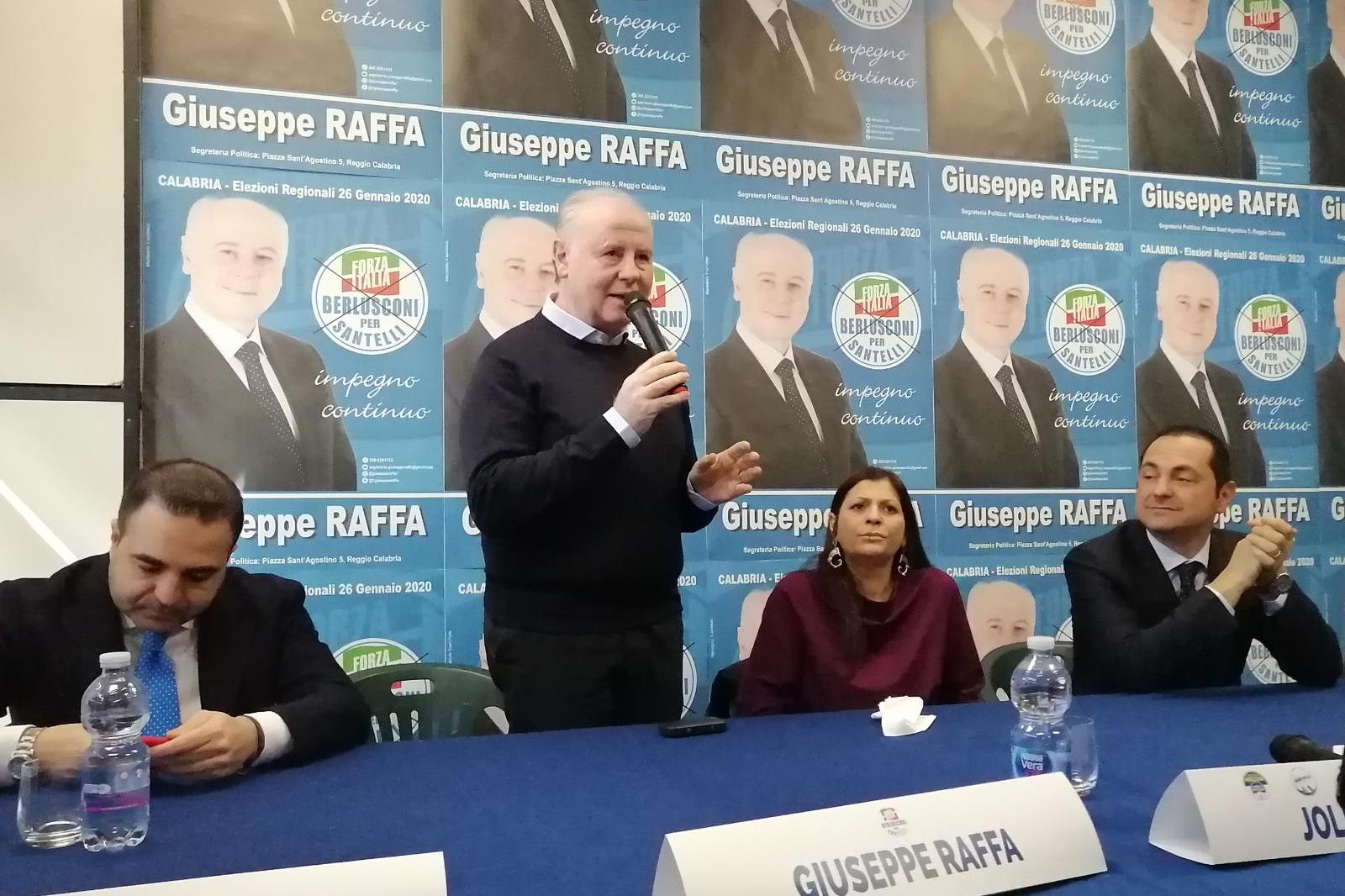 Raffa contro Morra: «Impresentabili? Atto di barbarie»