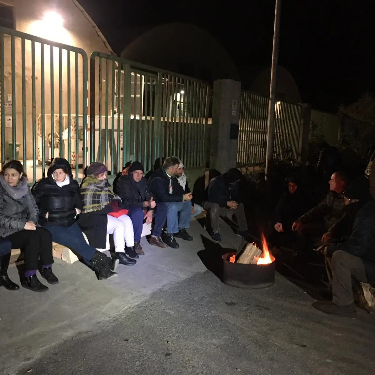 Siderno, nuova protesta dei lavoratori di Locride Ambiente