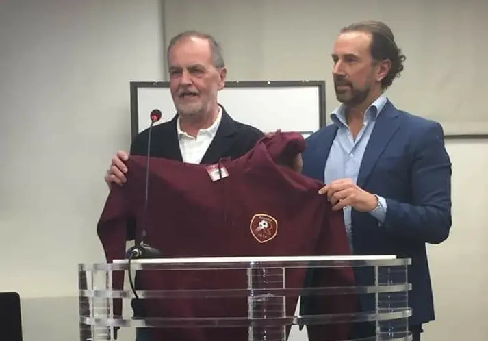 La felpa della Reggina a Calderoli, la società spegne le polemiche