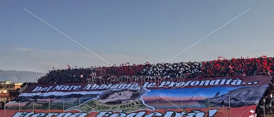 Reggina, il calciomercato entra nel vivo. Dopo Lafferty caccia ad altri colpi