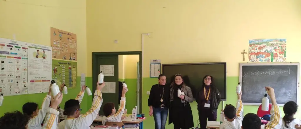 Borracce di alluminio a scuola, il plauso del direttivo dei Verdi