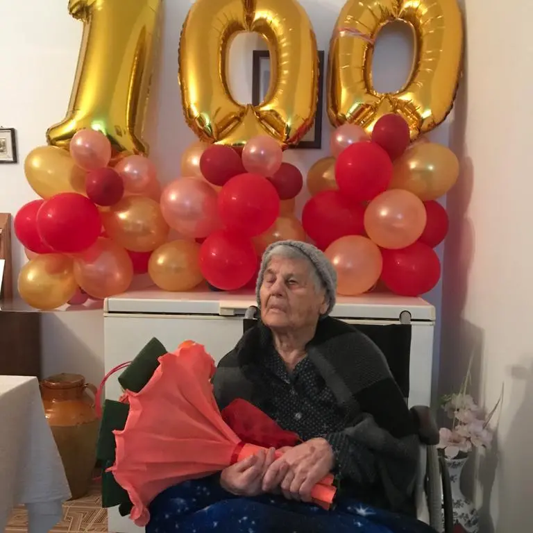 Sant’Ilario festeggia la nonnina centenaria. Gli auguri dell’amministrazione comunale