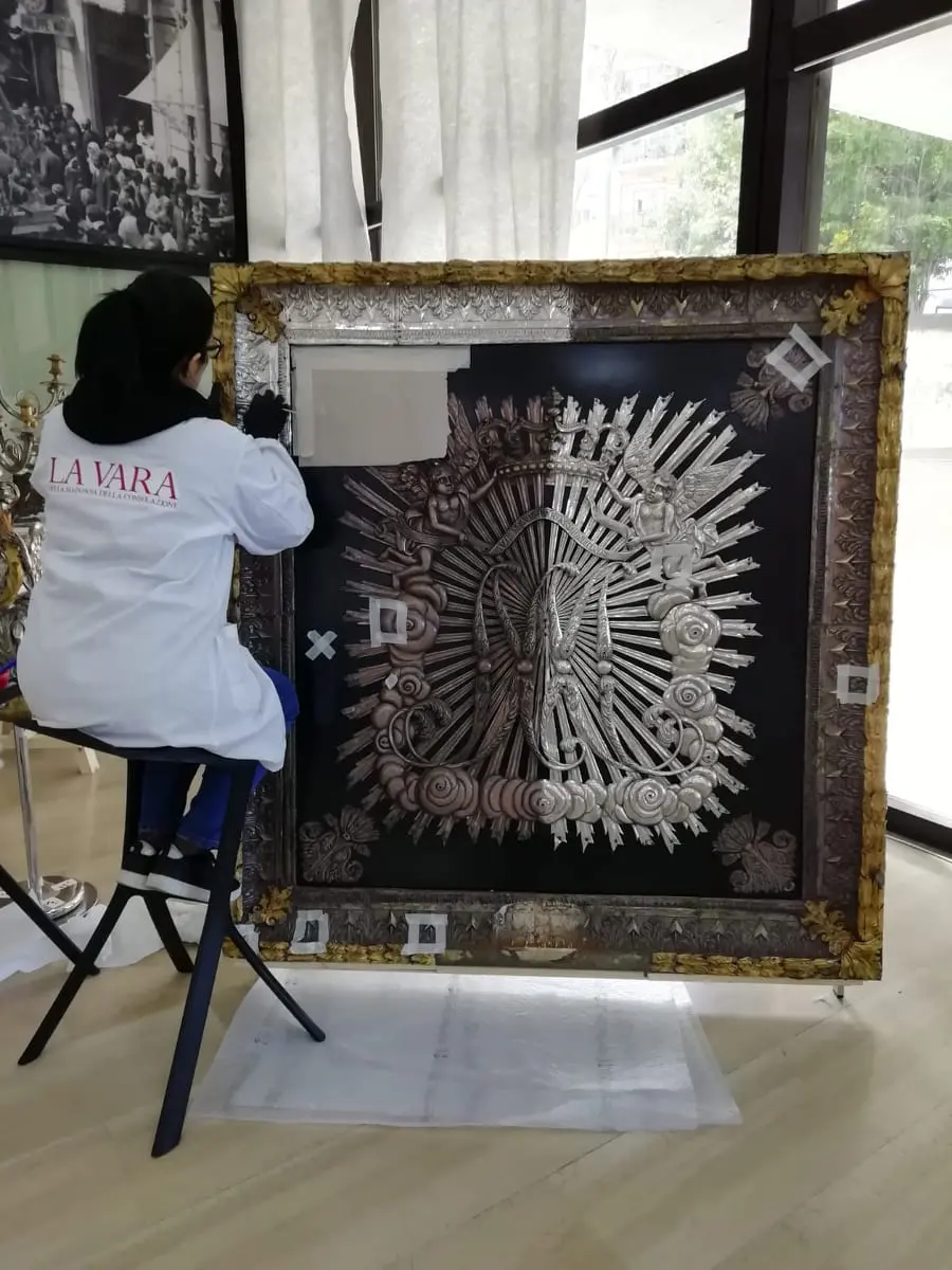 Reggio, al via il restauro aperto della Vara dopo le indagini