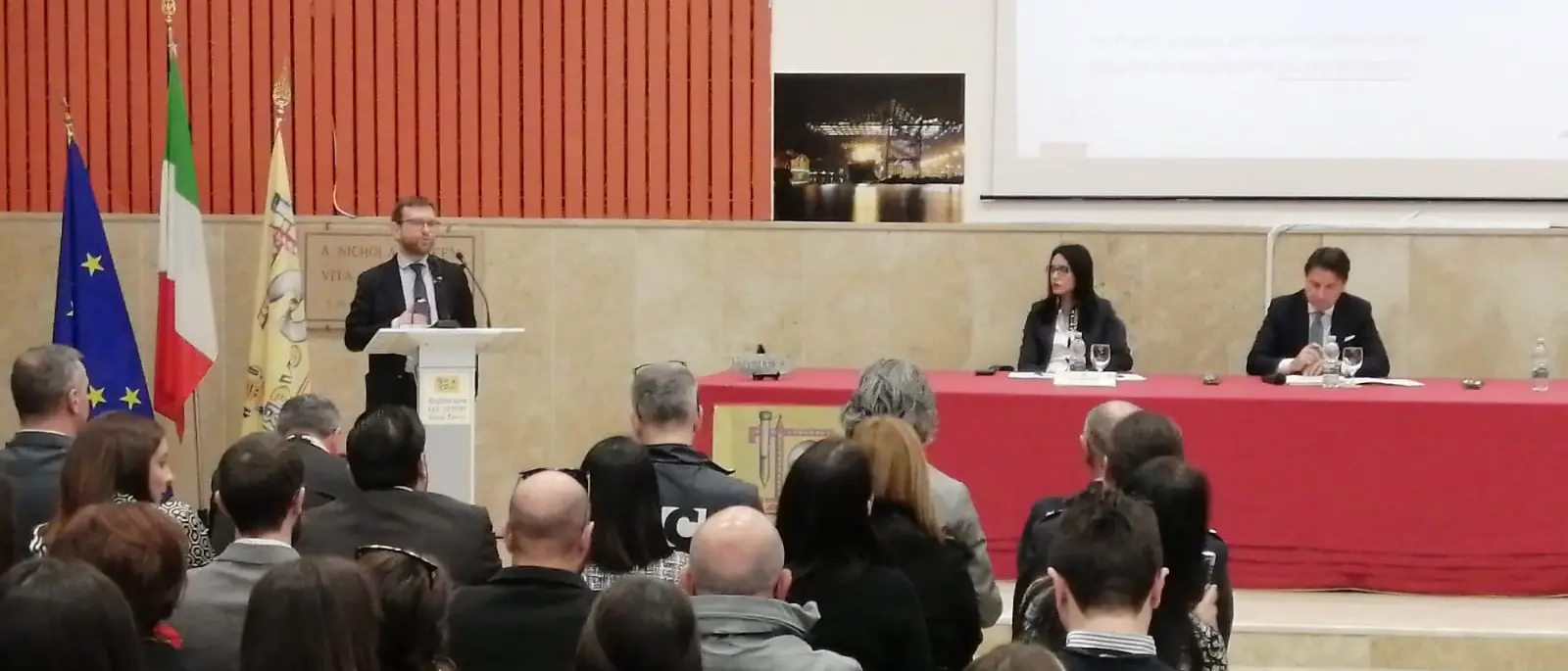 Il premier Conte a Gioia Tauro per presentare il Piano per il Sud