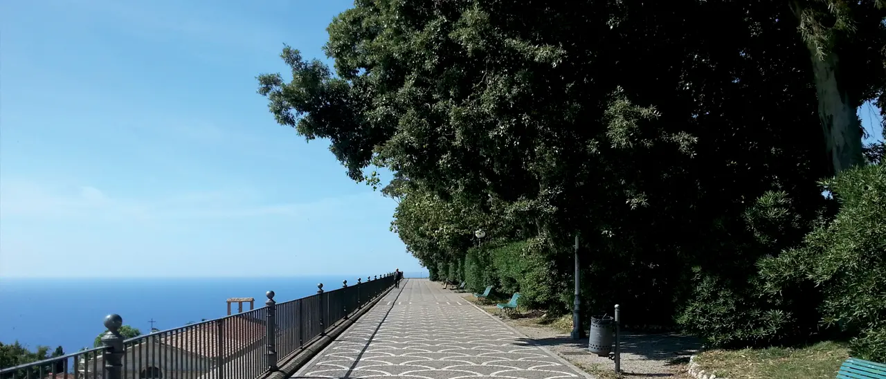 Coronavirus a Palmi, il sindaco chiude lungomare, parchi e regolamenta gli accessi