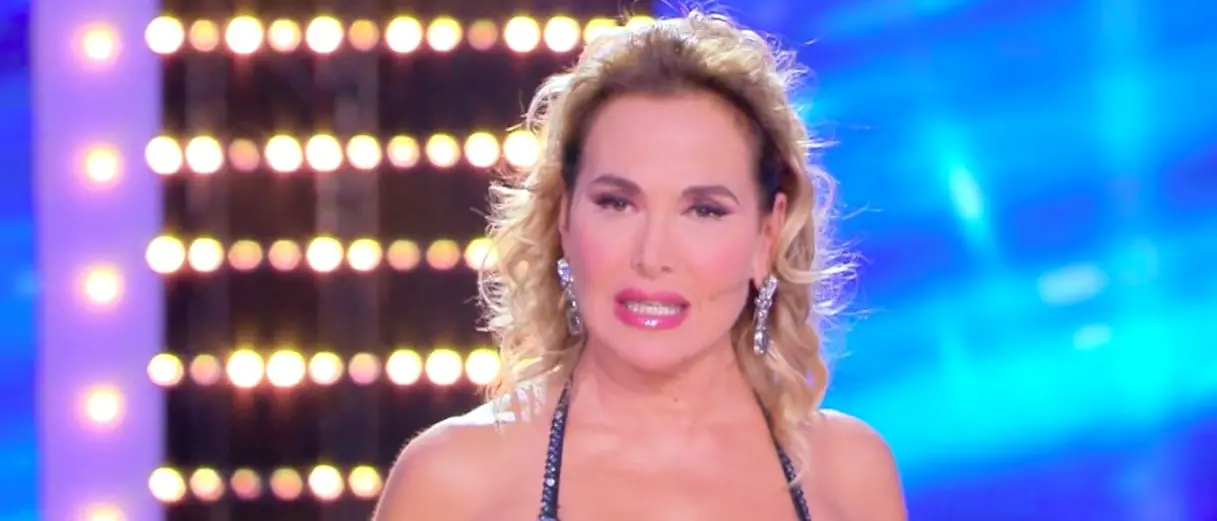 Gaffe in diretta per Barbara D'Urso: «Reggio è il capoluogo della Calabria»