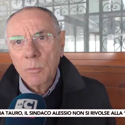 Accusato di avere chiesto voti al clan, il giudice dà ragione al sindaco Alessio