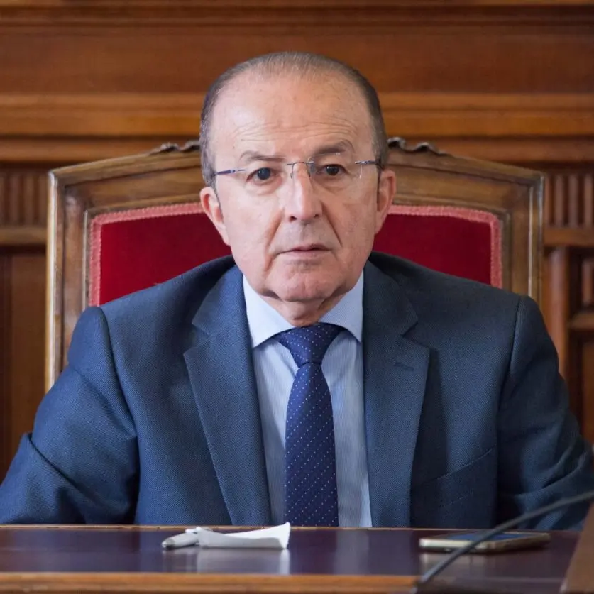 Zimbalatti ci casca ancora, la Consigliera di Parità della Città Metropolitana: «Chieda scusa a tutte le donne»