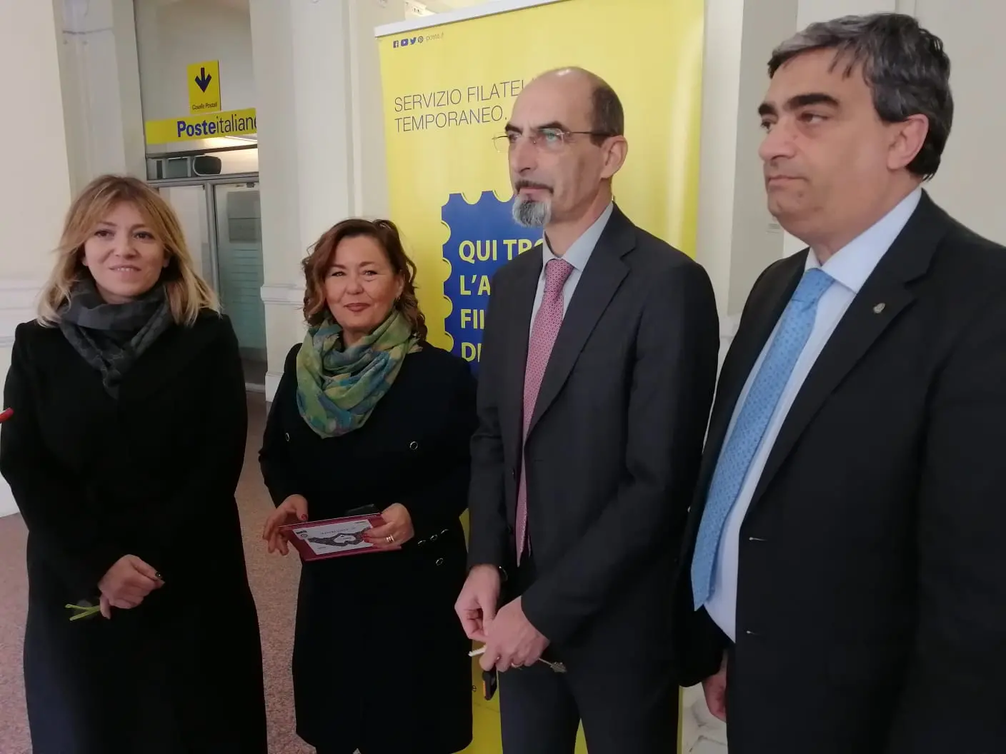 Mostra alla poste: francobolli ambasciatori della storia