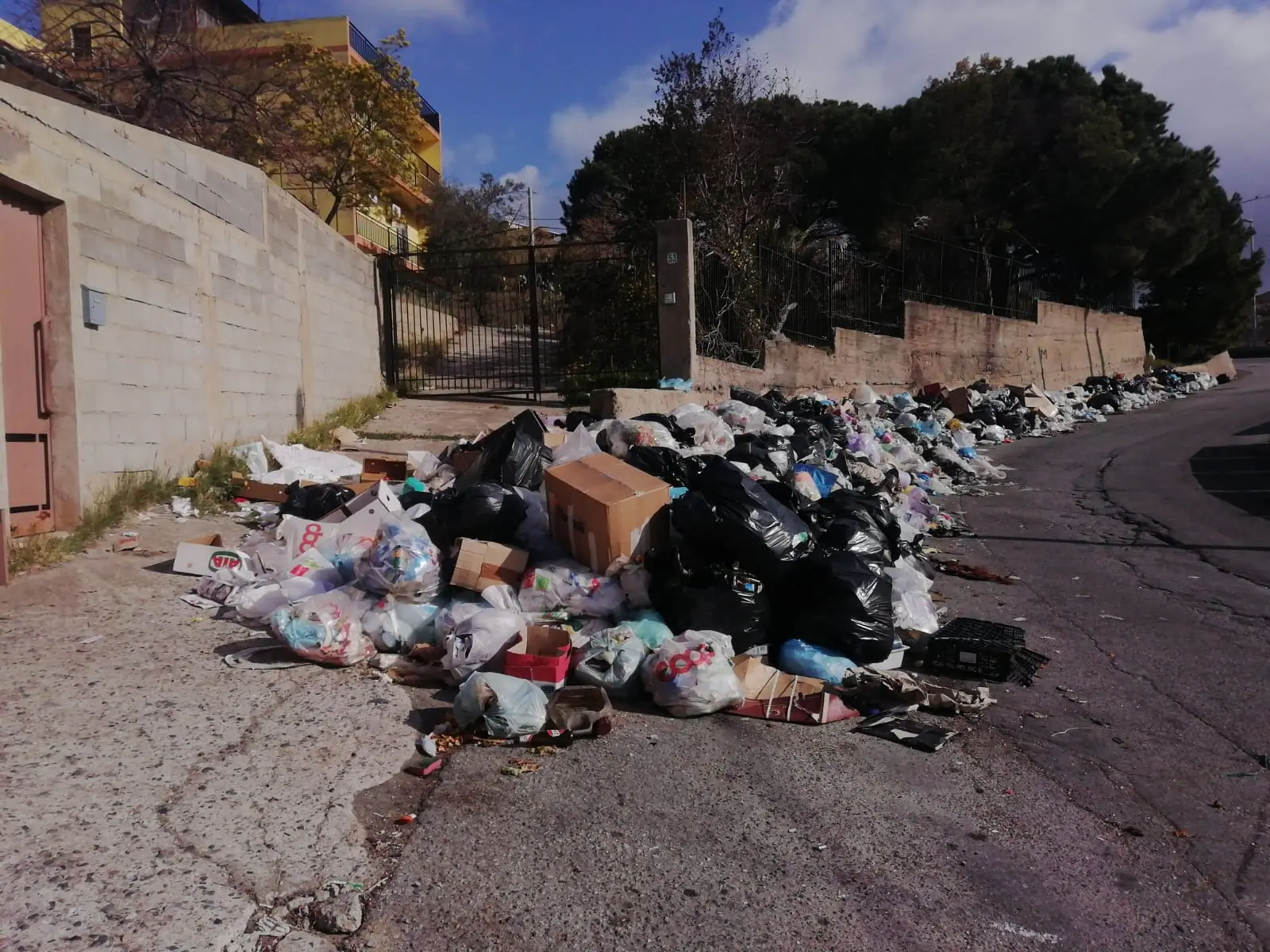 Diritto alla casa a Reggio, uscire dall’emergenza e programmare dignità