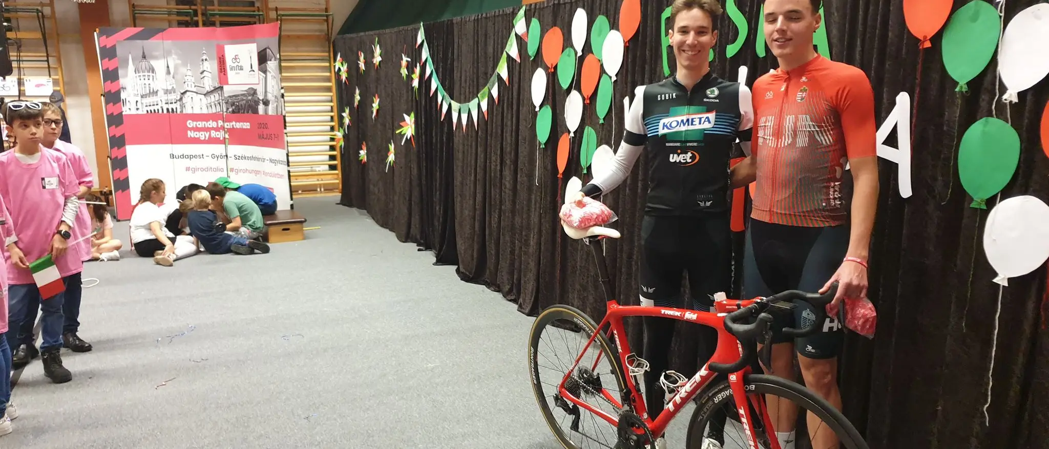 A Budapest la presentazione del Giro d'Italia: bambini villesi presenti alla partenza