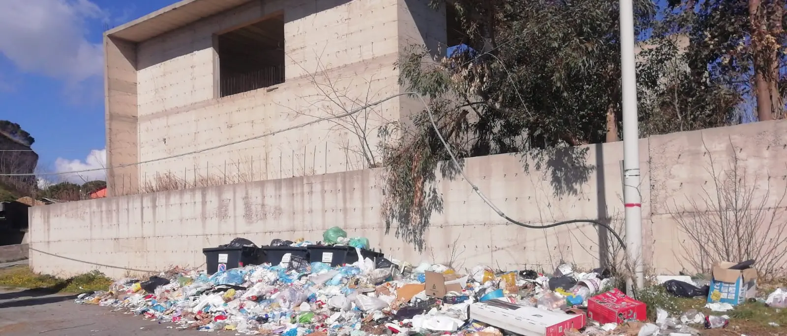 Coronavirus ed emergenza rifiuti, per \"Reggio bene comune\" servono misure urgenti e radicali