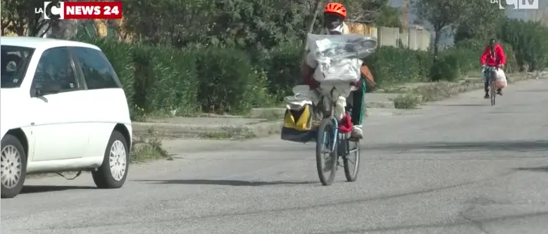 Coronavirus, tendopoli zona franca: qui si vive ammassati come sempre
