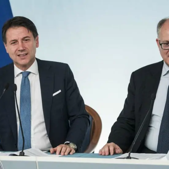 Coronavirus, approvato il decreto da 25 miliardi. Ecco le misure su sanità, occupazione e tributi