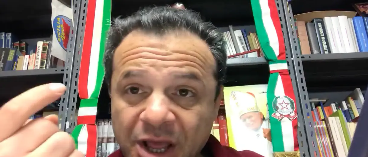 Coronavirus e blocco traghetti a Villa: Lamorgese denuncia il sindaco De Luca