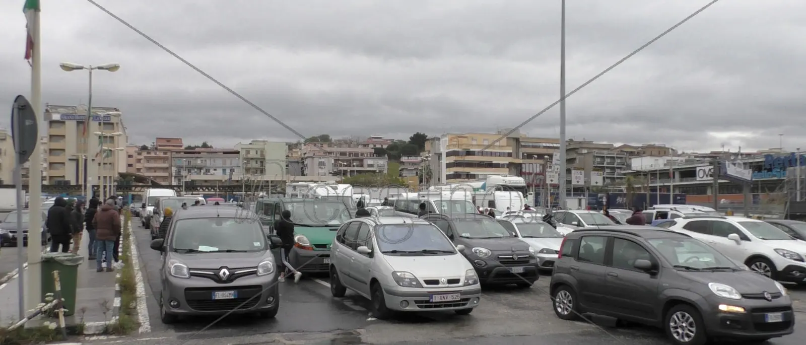 Coronavirus, Orsa denuncia: «Ancora rientri in Sicilia, caos all'imbarcadero di Villa San Giovanni»