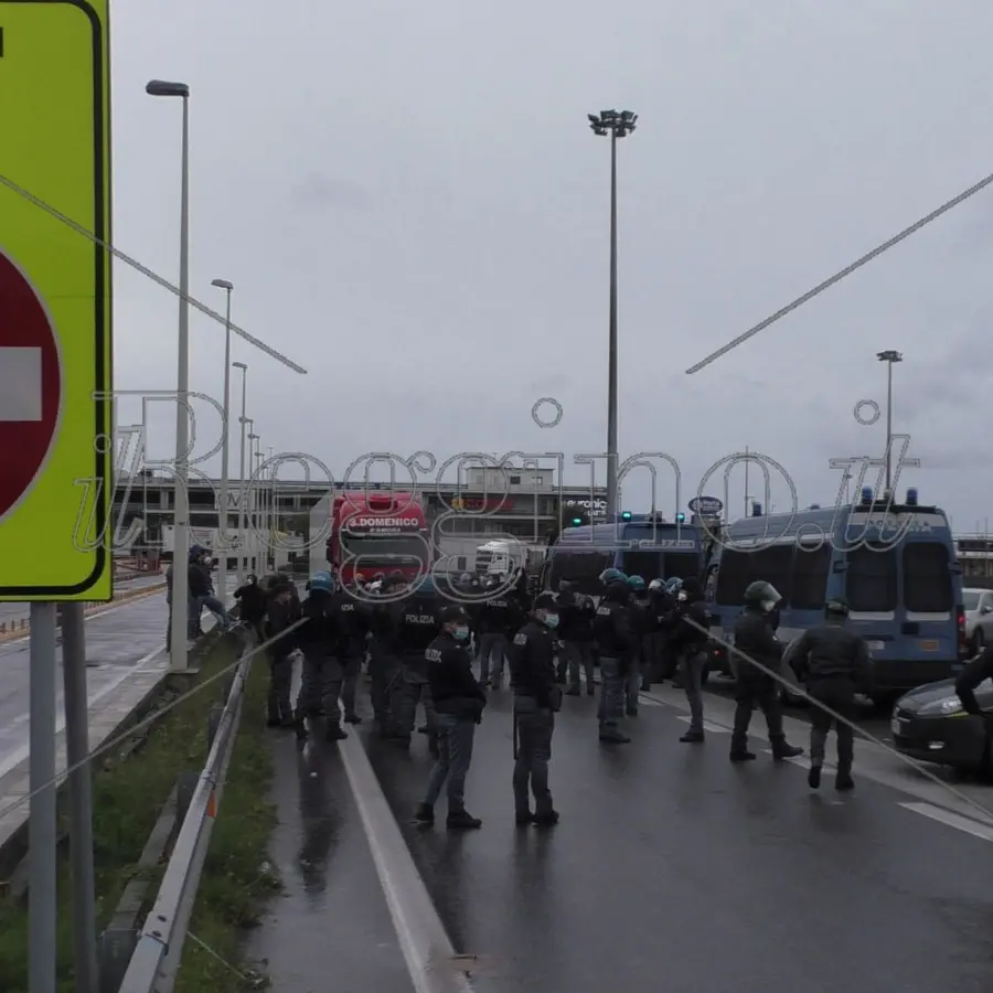 Coronavirus, Santelli chiede più controlli per Pasqua: «Rischio di una nuova crisi nello Stretto»
