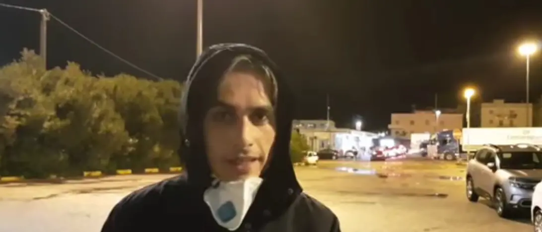 Coronavirus, scintille Falcomatà-Santelli. Il sindaco: «Persone in quarantena in albergo. Chiederò i danni alla Regione»