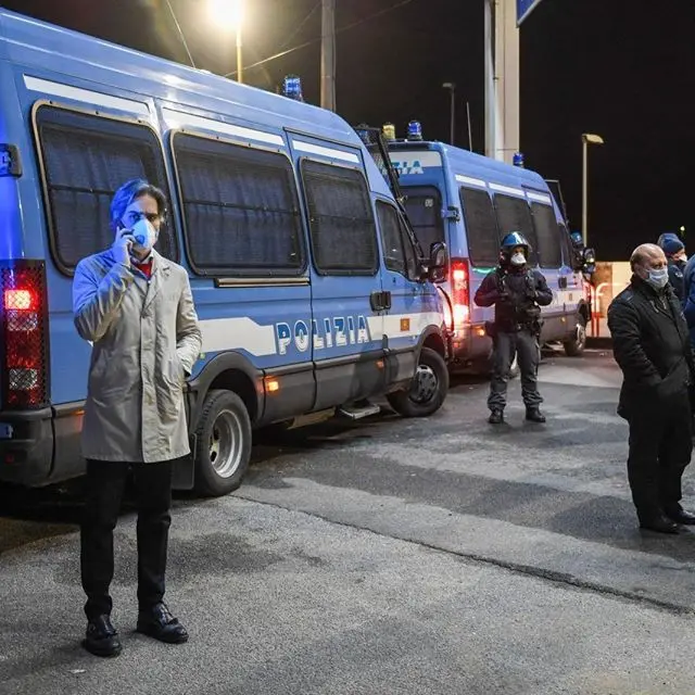 Coronavirus a Reggio Calabria, Falcomatà si oppone al trasferimento in hotel reggino delle persone bloccate a Villa San Giovanni