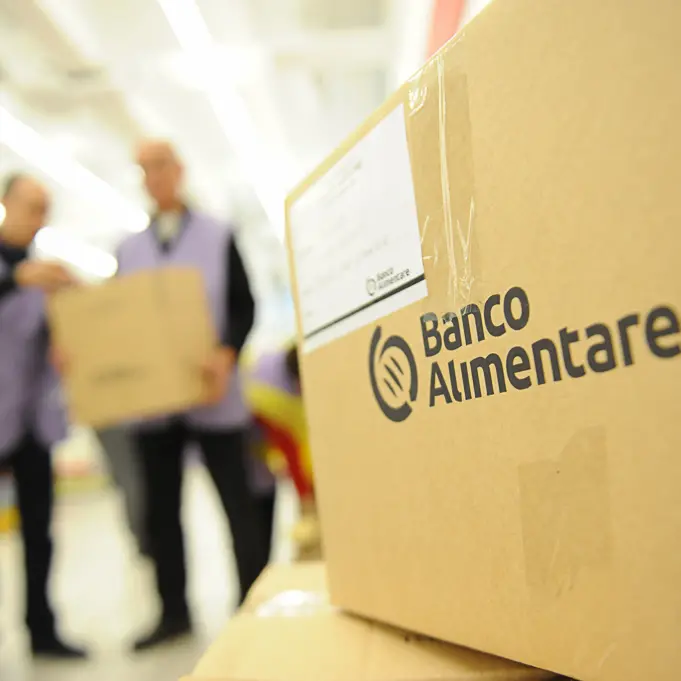 Sostegno a famiglie in difficoltà, intesa tra Save the Children e Banco Alimentare