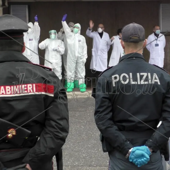 Cosenza, tentata truffa a un 88enne: due persone fermate durante l’intervento dei carabinieri\n