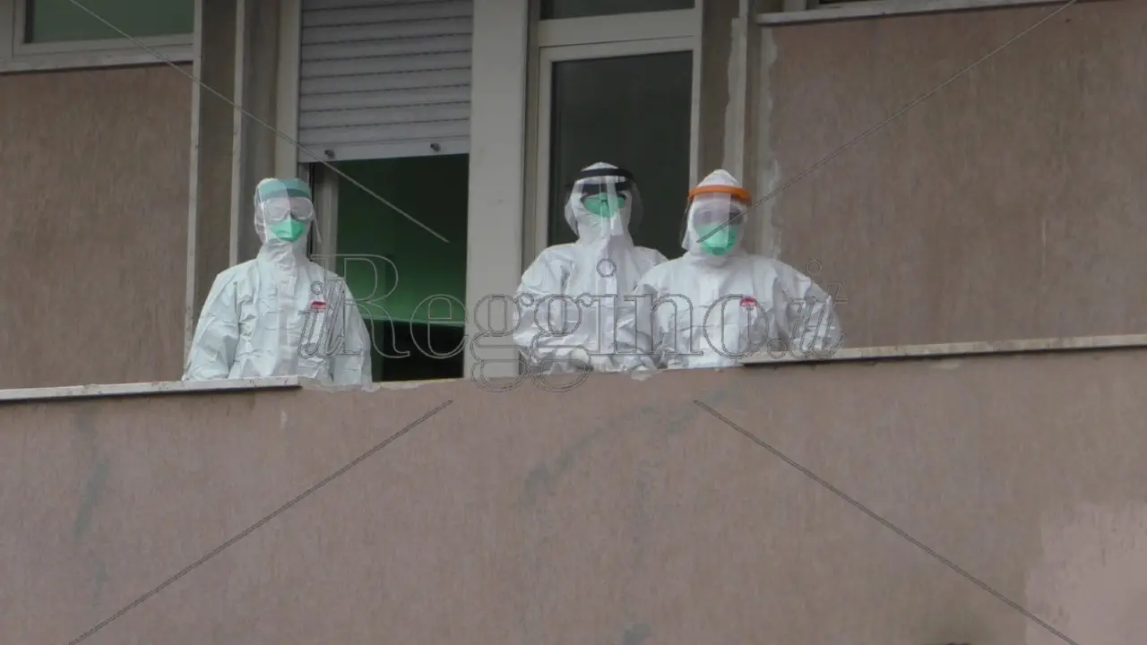 Coronavirus a Reggio Calabria, positivi due infermieri del reparto di Malattie infettive. La nota del Gom