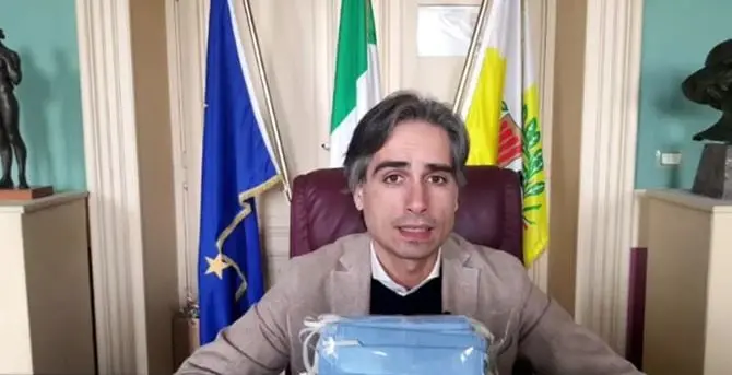 Coronavirus a Reggio Calabria, Falcomatà: «Da venerdì chiudo piazze e strade»