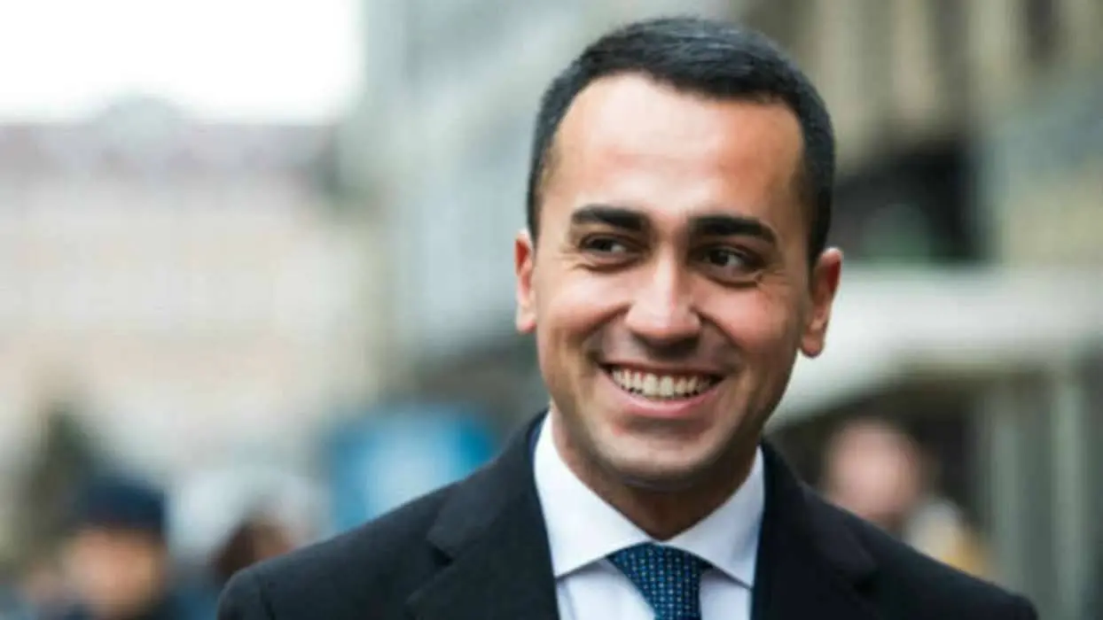 Calabria deludente per Di Maio ma presto altri potrebbero seguirlo: l’imperativo è sopravvivere