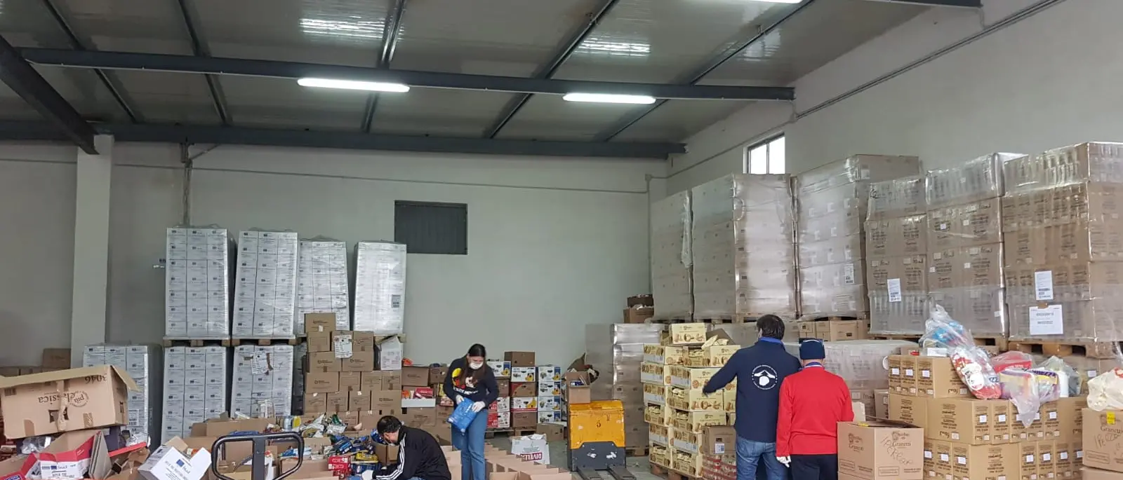 Coronavirus, a Gallico al via il banco alimentare con la spesa sospesa