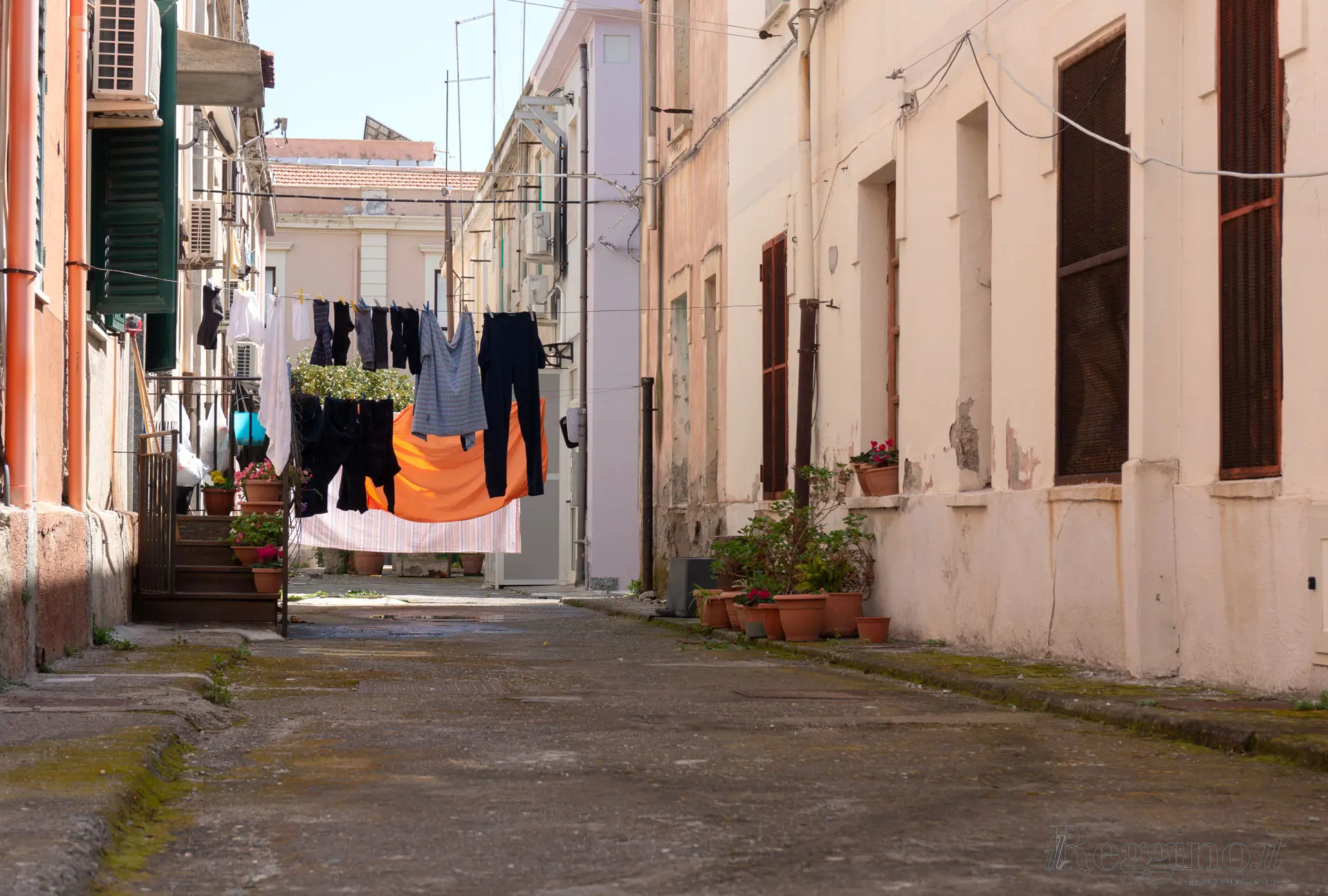 SCAVARE COLORI