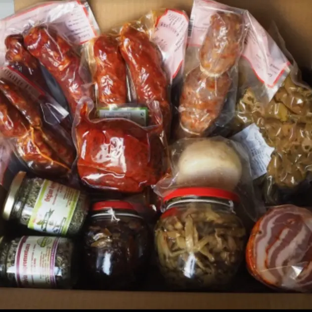 Pasqua 2020 \"lockdown\": cucina ‘Home Made’ e 20.000 pacchi da giù per i calabresi fuorisede