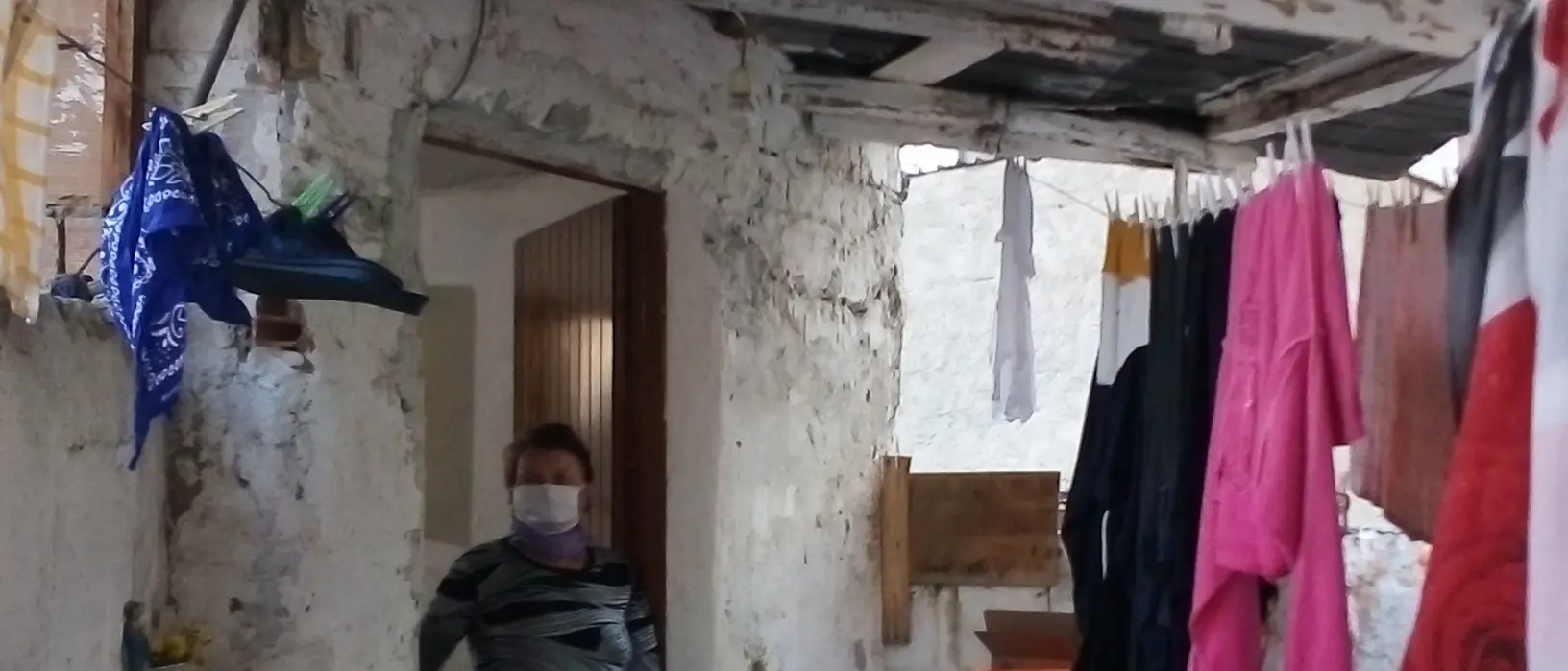 Coronavirus, la quarantena nell'inferno dell'ex Polveriera