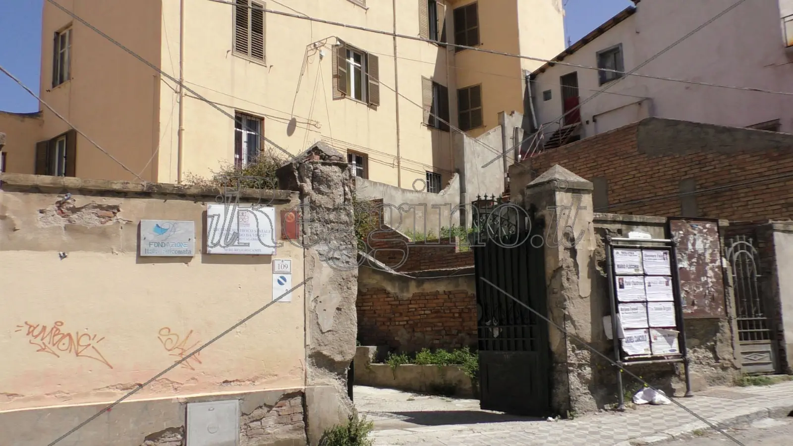 Raid alla fondazione Italo Falcomatà, la politica abbandona le bandiere per dare forza al sindaco