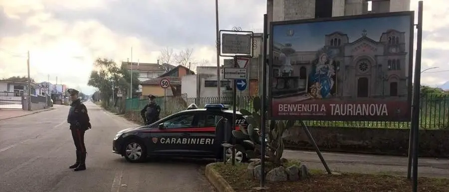Taurianova, va a reperire droga da smerciare e lo scrive sull'autocertificazione. Arrestato