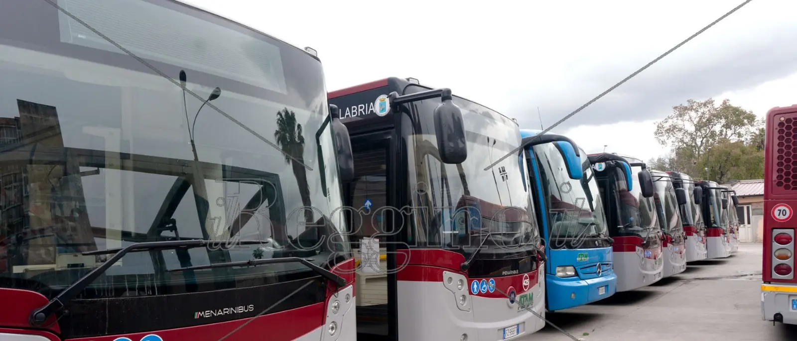 Reggio, tensione in Piazza Garibaldi dopo l’episodio sull’autobus: OrSA difende il lavoratore e contesta la posizione assunta da Atam\n