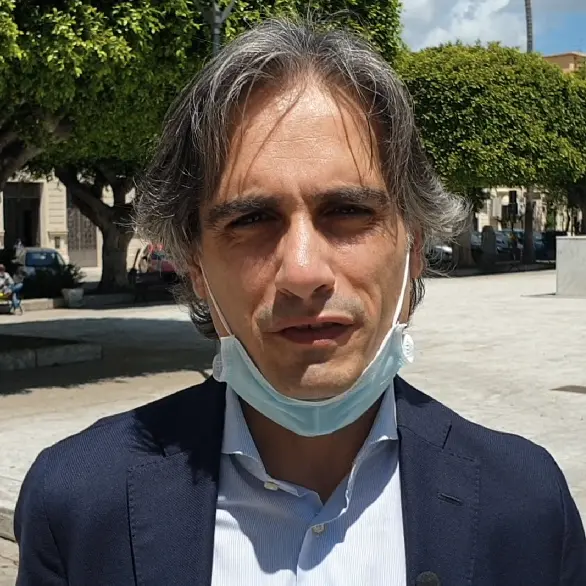 Fase due, la politica prova a riaccendere i motori. Tripudio di sondaggi ma Falcomatà frena