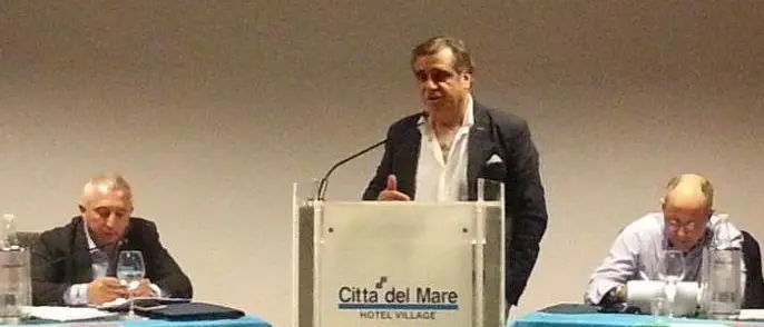 Coronavirus, l'allarme della Uilpa: «Per l'Asp i tamponi ai pompieri non sono una priorità»