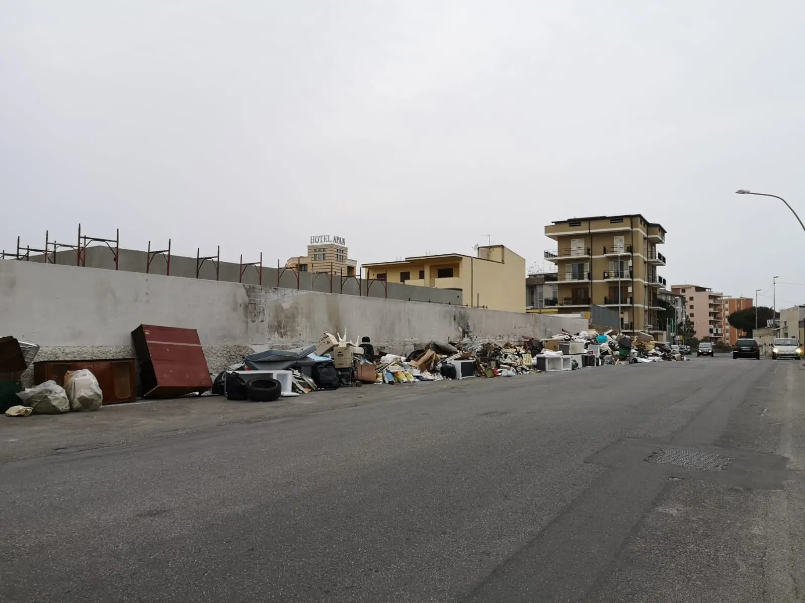 Emergenza rifiuti, il movimento \"La strada\": «Il Sindaco non può permettersi di legare il suo destino elettorale a quello della città»