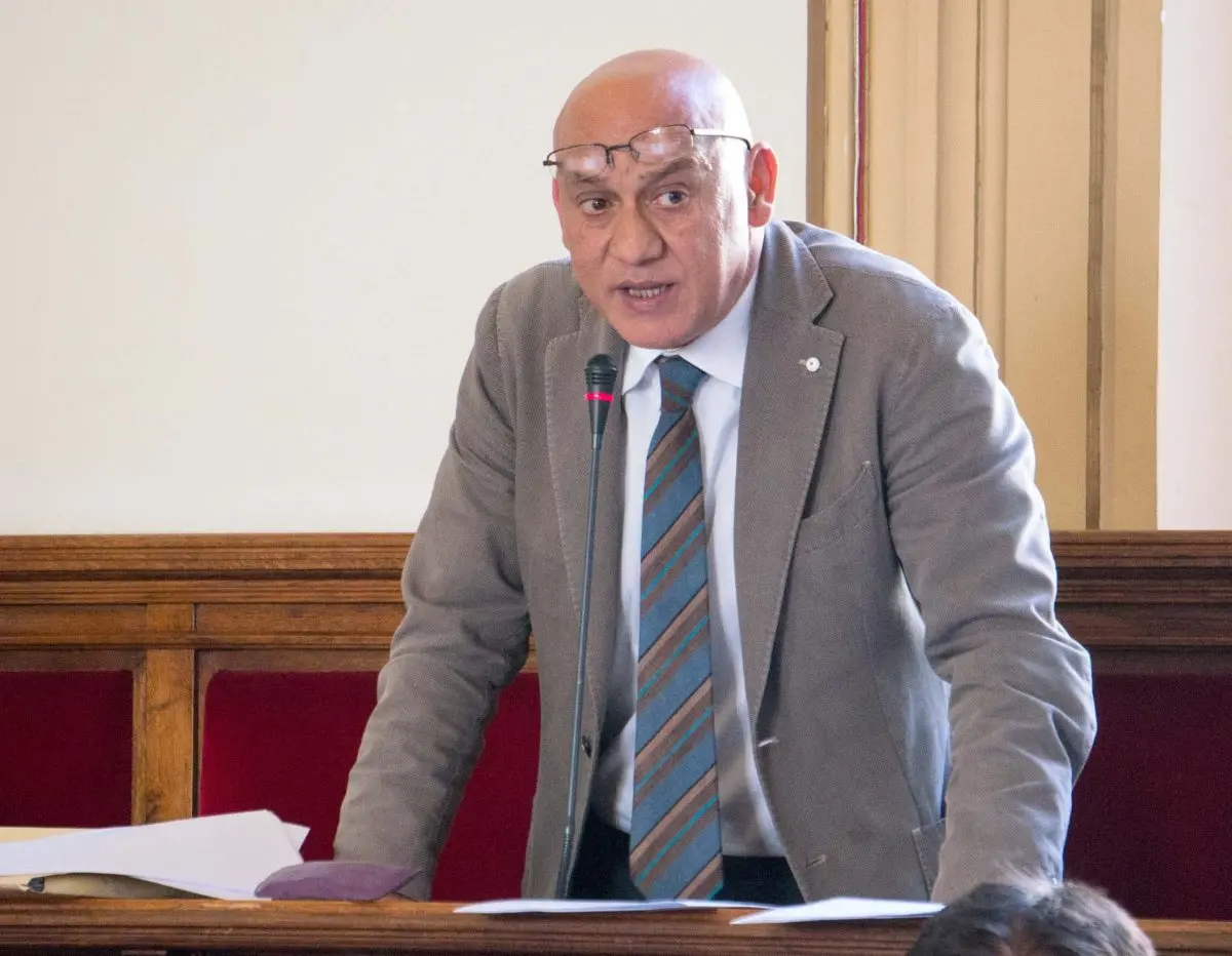 Reggina, Sera: «Basta vittimismo, avevamo i carnefici in casa»