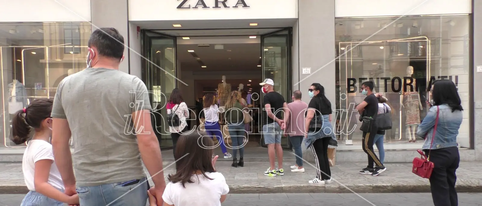 Coronavirus a Reggio Calabria, riaprono i negozi: alla ricerca della normalità