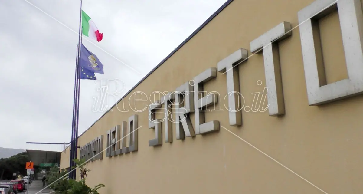 Reggio vola ed il traguardo storico del milione di passeggeri nel 2025 diventa possibile\n