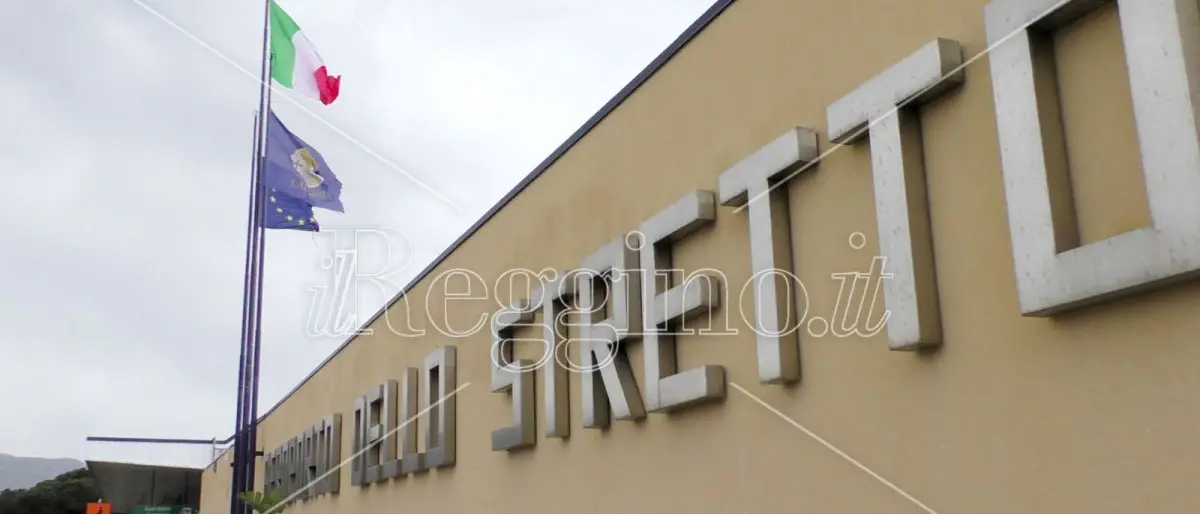 Reggio vola ed il traguardo storico del milione di passeggeri nel 2025 diventa possibile\n