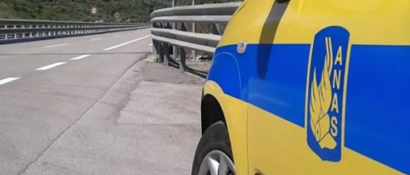 Incidente sull'A2 fra Scilla e Santa Trada, nell'impatto una persona è rimasta ferita