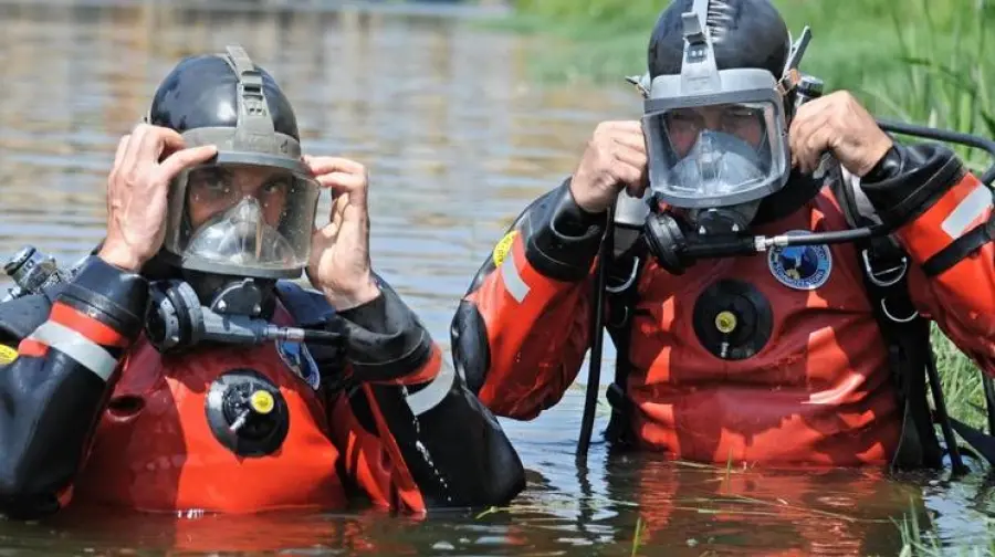 Disperso in mare dopo aver aiutato due ragazzini, il corpo recuperato dai Vigili del fuoco di Reggio