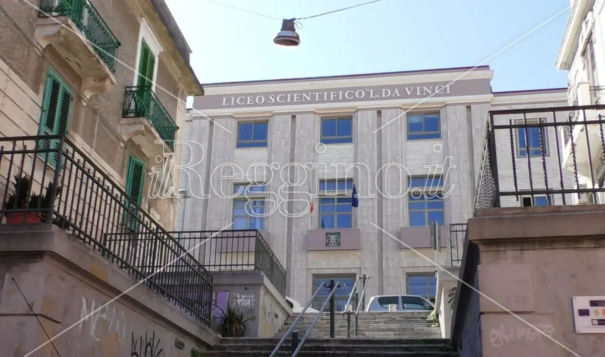 Coronavirus Reggio Calabria, un caso al liceo Da Vinci. La dirigente: «Tutto sotto controllo»