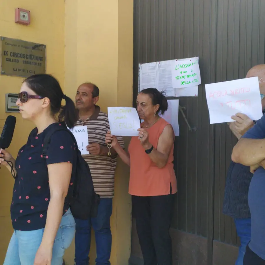 Crisi idrica a Gallico, l'appello dei cittadini: «Rubinetti asciutti. Aiutateci»
