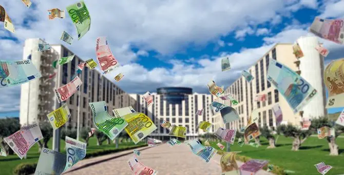 Reggio, la Regione chiede 30 milioni al comune per i rifiuti. Palazzo San Giorgio: «Abbiamo cancellato il nostro debito»