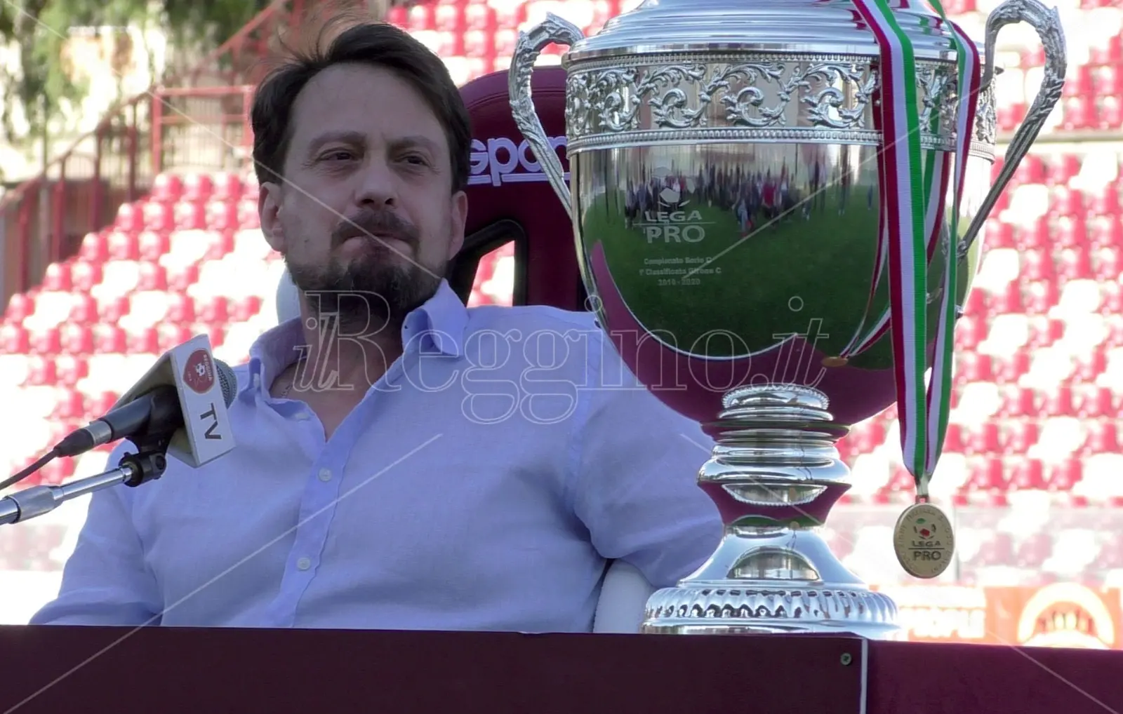 Reggina, parla Gallo: «Serie B dedicata ai reggini». Ufficializzato Menez